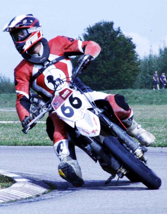 Rennkombi Supermoto nach Maß
